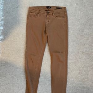 BDG mid rise cigarette jean